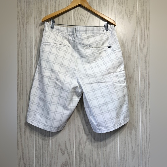 Volcom Frickin Plaid Chino Skate Shorts White Plaid Men's Size 34 EUC - Picture 3 of 3